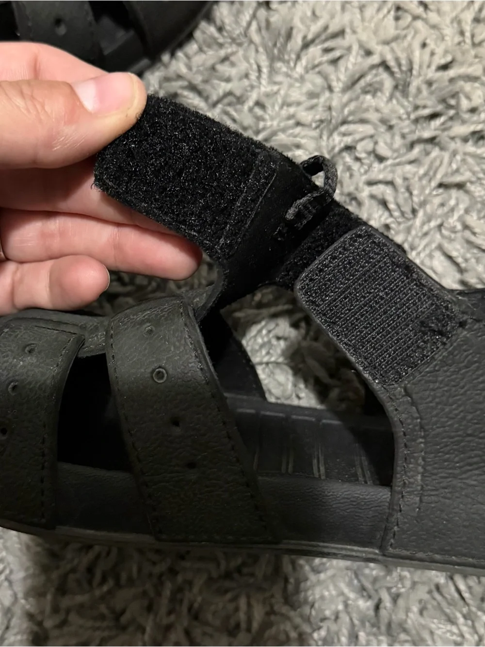 Reef Boy’s Black Fisherman Sandals